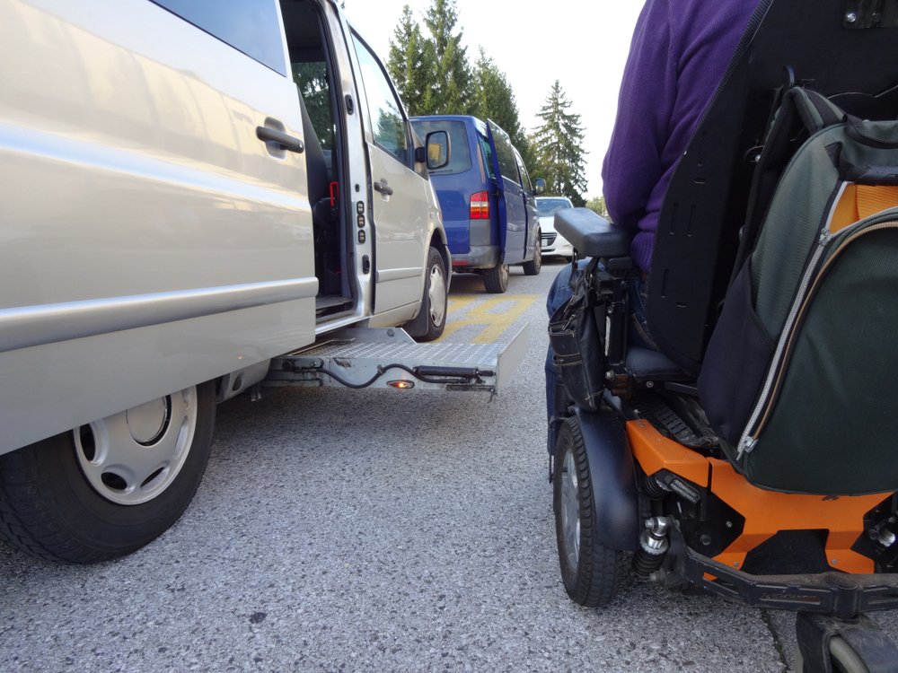 Holiday Travel Tips for Seniors & Patients: Comfort, Safety & Peace of Mind