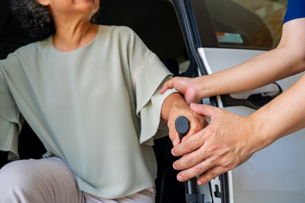 How Reliable Transportation Supports Senior Lifestyles